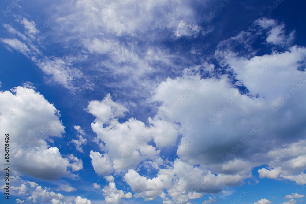 Obraz premium Blue sky with clouds closeup