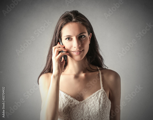 Woman talking in the phone