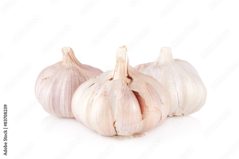 Obraz premium Garlic isolated on white background