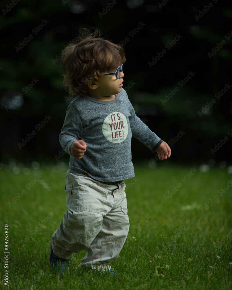 Fototapeta premium Petit garçon