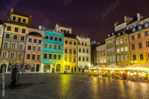 Old town sqare in Warsaw © Sergii Figurnyi
