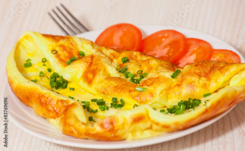 omelet with cheese