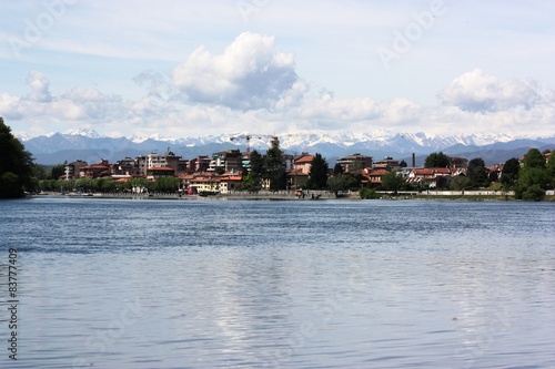 Foto Sesto Calende and Alps panoramic view from the River Ticino
