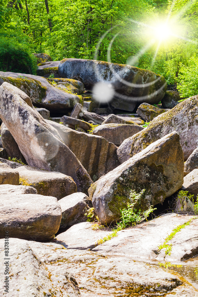 Fototapeta premium large rocky boulders