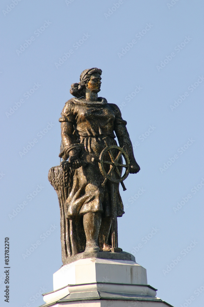 Obraz premium Москва. ВВЦ. Статуя на павильоне