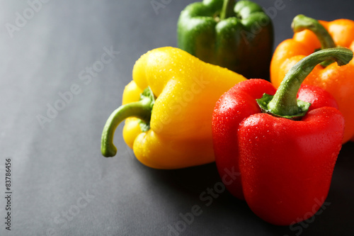 Fotografie, Tablou Orange pepper with water drops