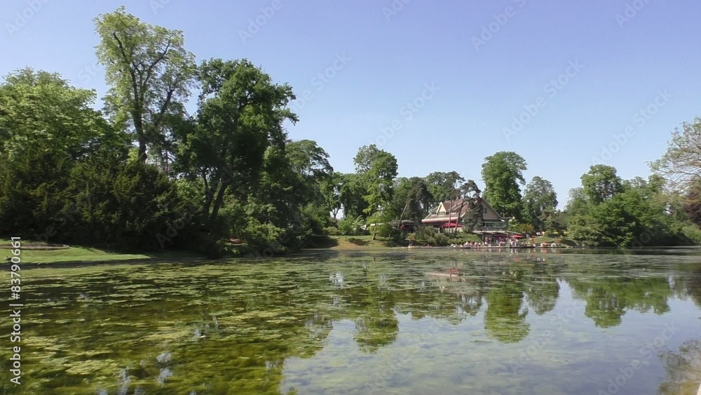 Lac inférieur du Bois de Boulogne à Paris Lac inférieur du Bois de Boulogne à Paris