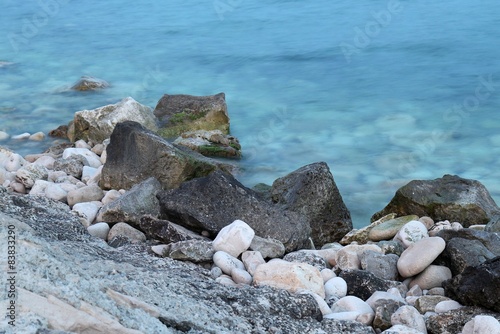 Камни на берегу моря © dinar12