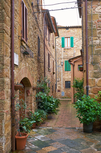 Ancient Alley in Tuscany © ZoomTeam