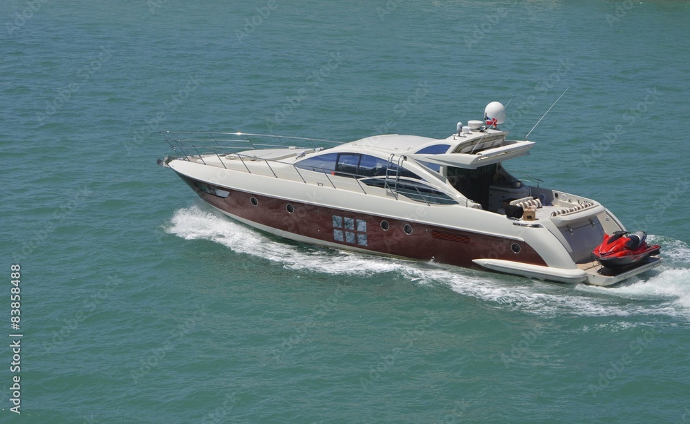 Obraz premium Luxurious Cabin Cruiser 