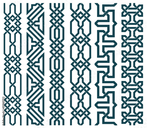 Chain links in islamic pattern