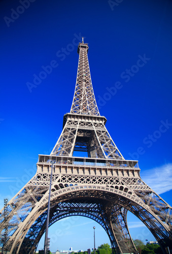 Eiffel Tower © Aliaksei