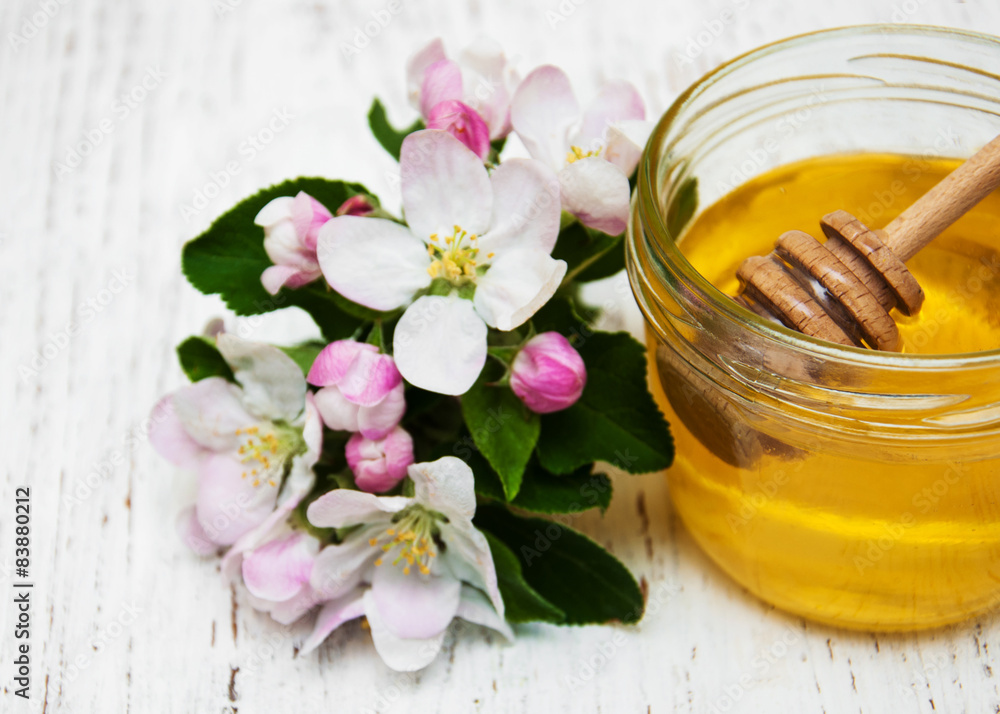 Apples blossom with honey Apples blossom with honey