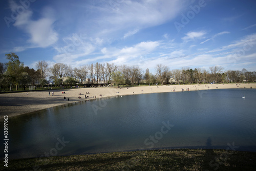 Fototapeta Naklejka Na Ścianę i Meble -  bundek lake, zagreb