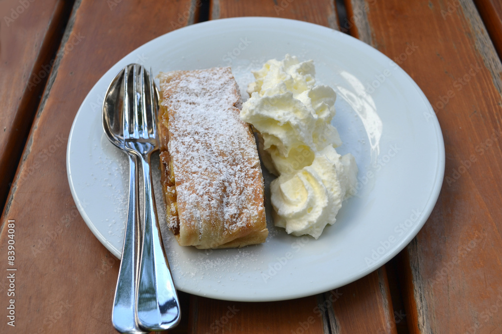 Apfelstrudel, apple pie Apfelstrudel, apple pie
