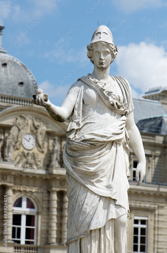 Sénat - Statue - Jardin du Luxembourg