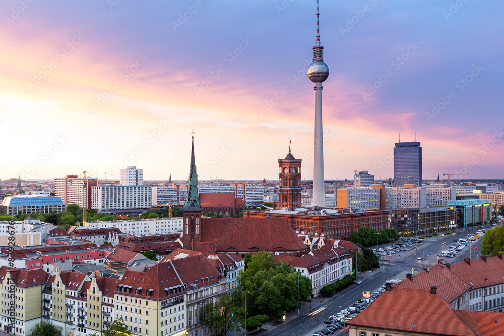 Skyline Berlin, Alexanderplatz im Sonnenuntergang