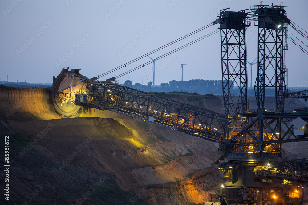 Obraz premium bucket-wheel excavator in open-cast coal mining in germany in th