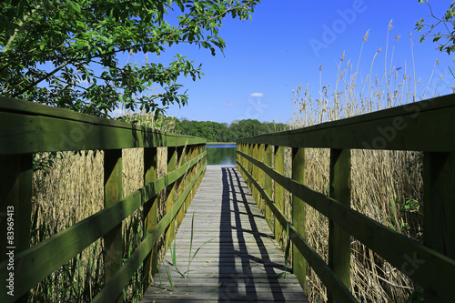 Fototapeta Naklejka Na Ścianę i Meble -  Pomost drewniany