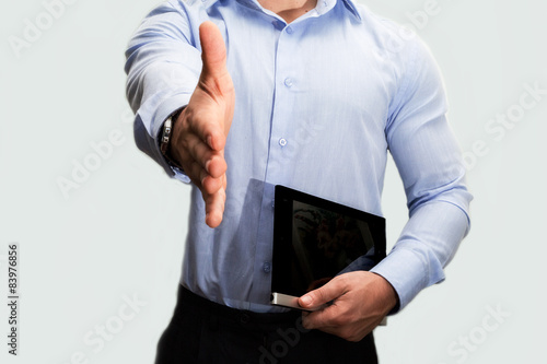 uomo di affari che stringe la mano per lavoro photo