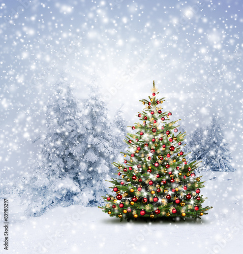 Geschmückter Weihnachtsbaum photo