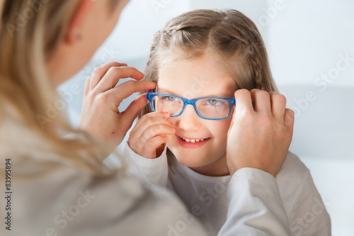 Konstfotografi kind mit brille