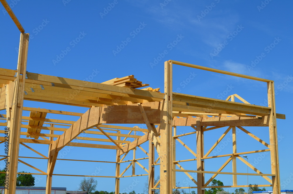 Bâtiment industriel en construction. Bâtiment industriel en construction.