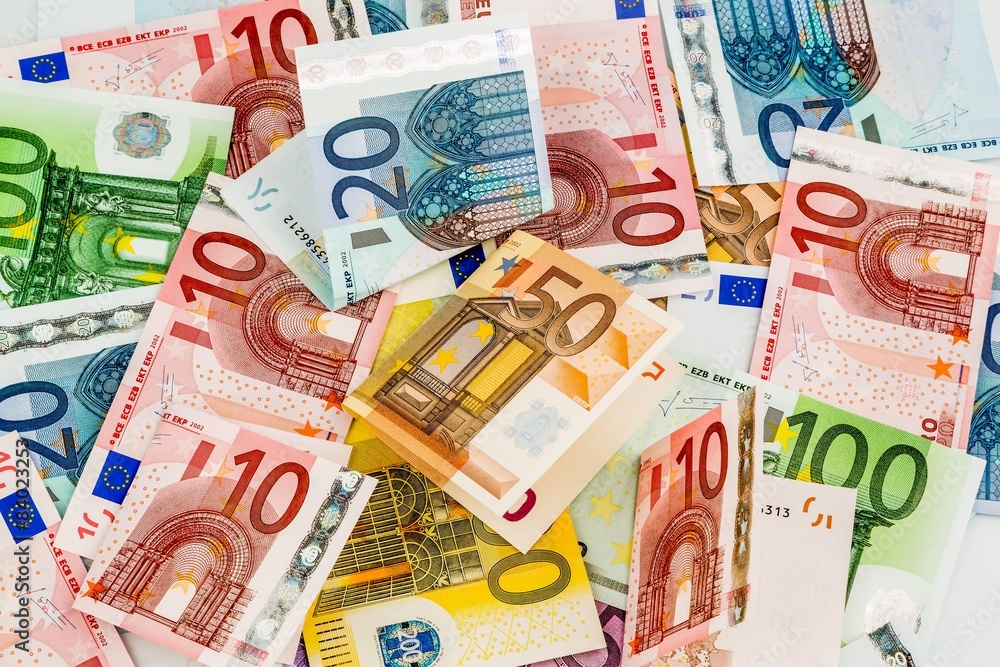 Wunschmotiv: Viele verschiedene Euro-Geldscheine #84023253