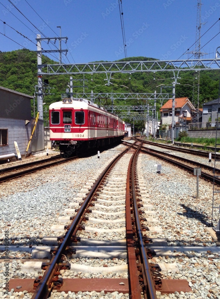 country train country train