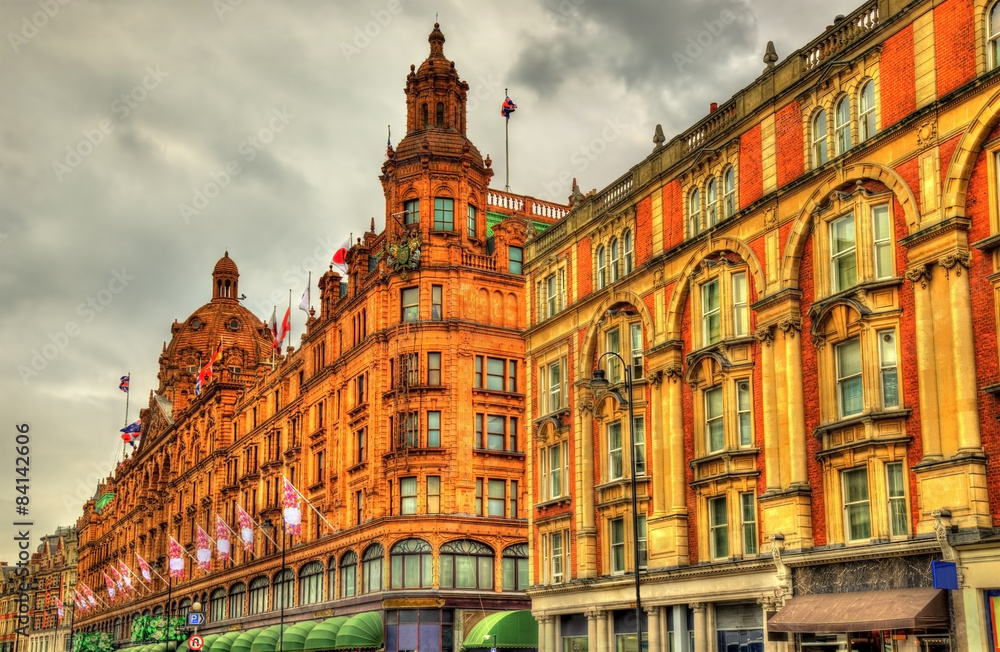 Obraz premium Harrods, a department store in London - England