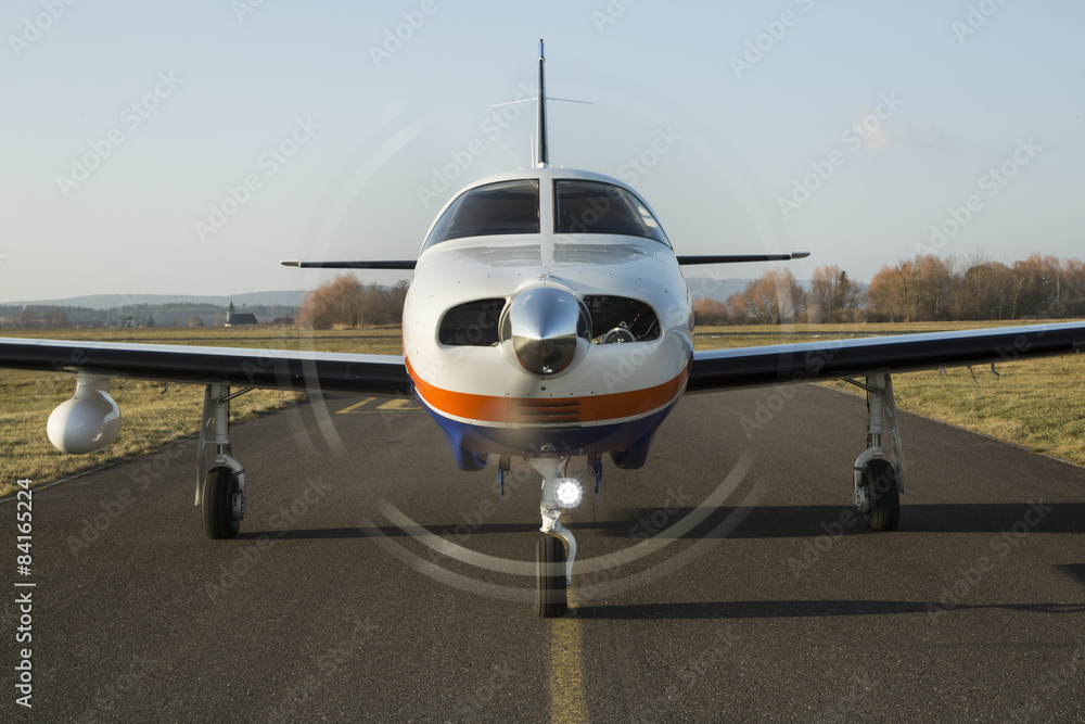 twin-engine piston aircraft - obrazy, fototapety, plakaty 