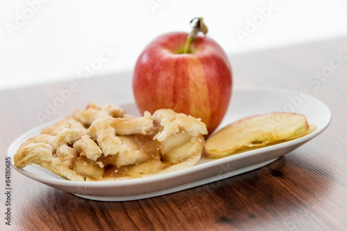 fresh baked sliced apple pie
