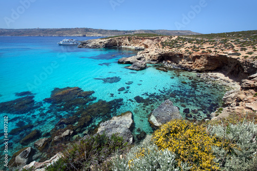 Fototapeta Naklejka Na Ścianę i Meble -  Blue lagoon in Malta on the island of Comino