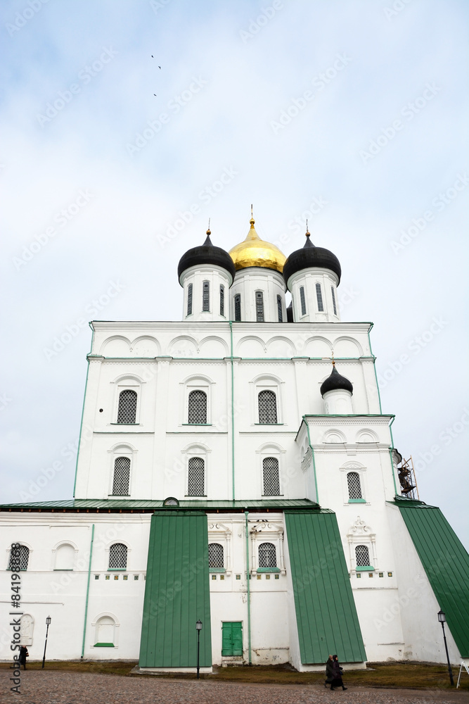 Obraz premium Famous Trinity cathedral in the Pskov city, Russia