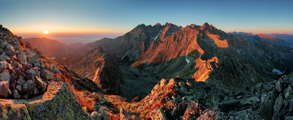 Glasbilder Natur Panorama Berg Herbstlandschaft  © TTstudio