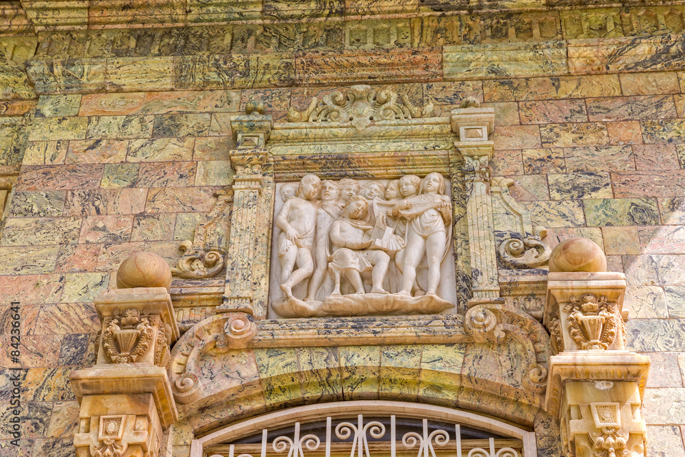 Saadabad Palace relief