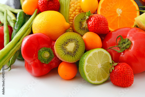 新鮮な果物と野菜
