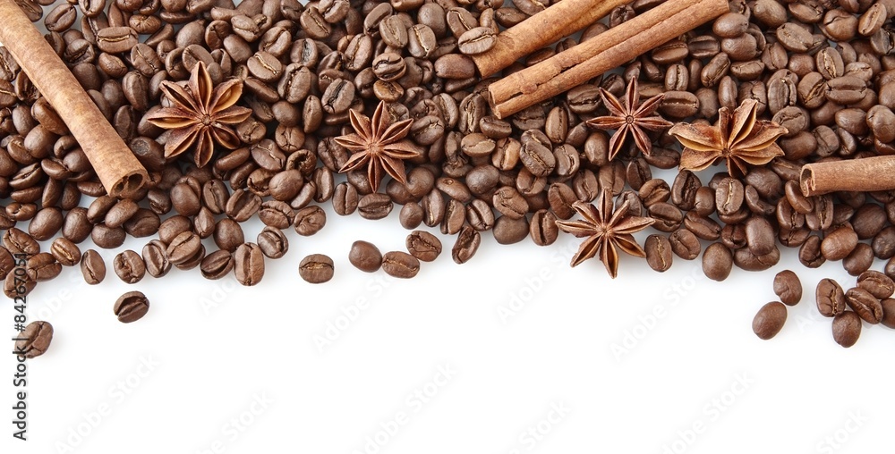Kawa, wanilia i cynamon na białym tle <span>plik: #84267051 | autor: T. Wejkszo</span>