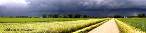 Unwetter Sturm und Sonnenschein