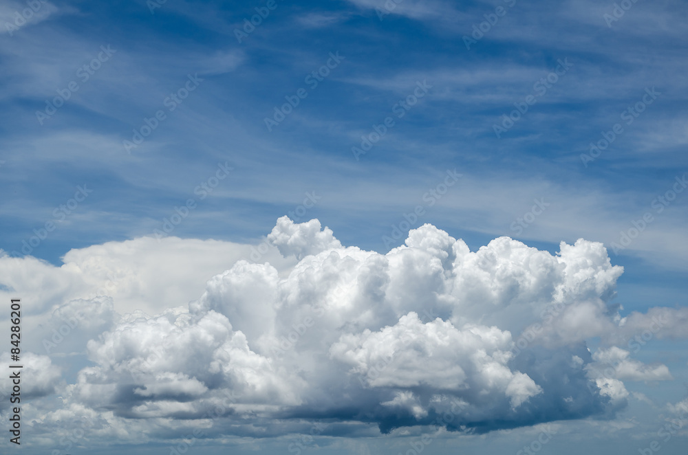 Naklejka premium blue sky background with cloud