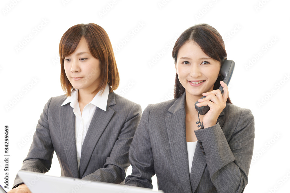 笑顔の女性 笑顔の女性