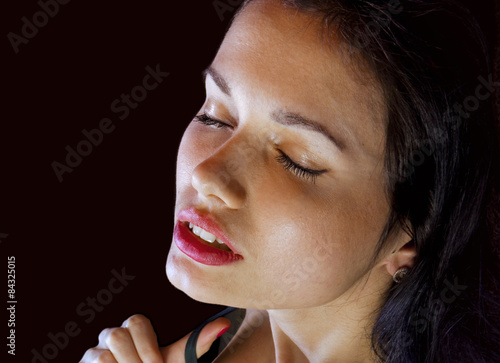 Canvas Print face of voluptuous girl