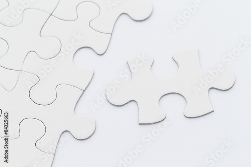 Plain white jigsaw puzzle