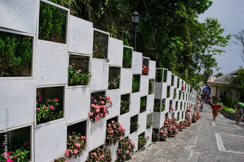 Φωτογραφία Flower wall at Ba Na Hills, Da Nang, Vietnam
