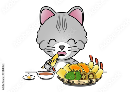 天ぷらを食べる猫
