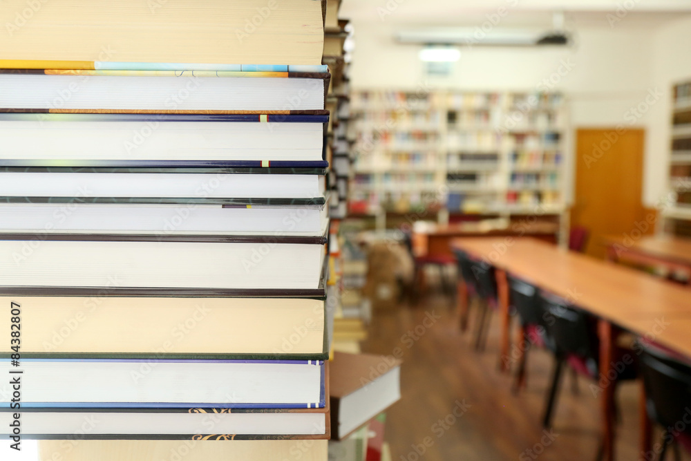 Fototapeta premium Books in library