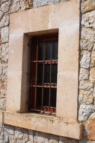 Altes Fenster an Gebäude