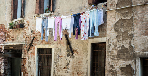 laundry drying in venice