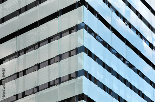 office building / outer corner of the glass facade 