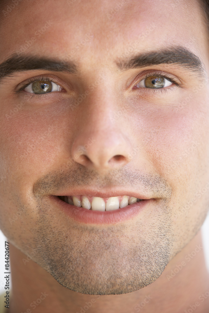Obraz premium Portrait Of Smiling Young Man